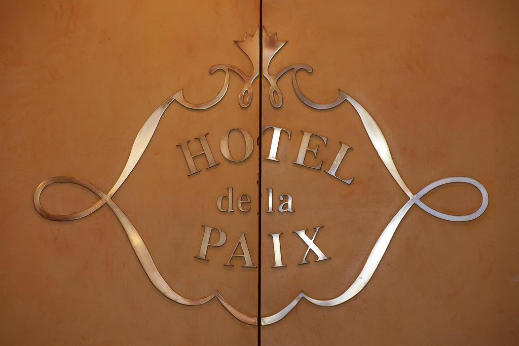 Hotel De La Paix Lille Bagian luar foto