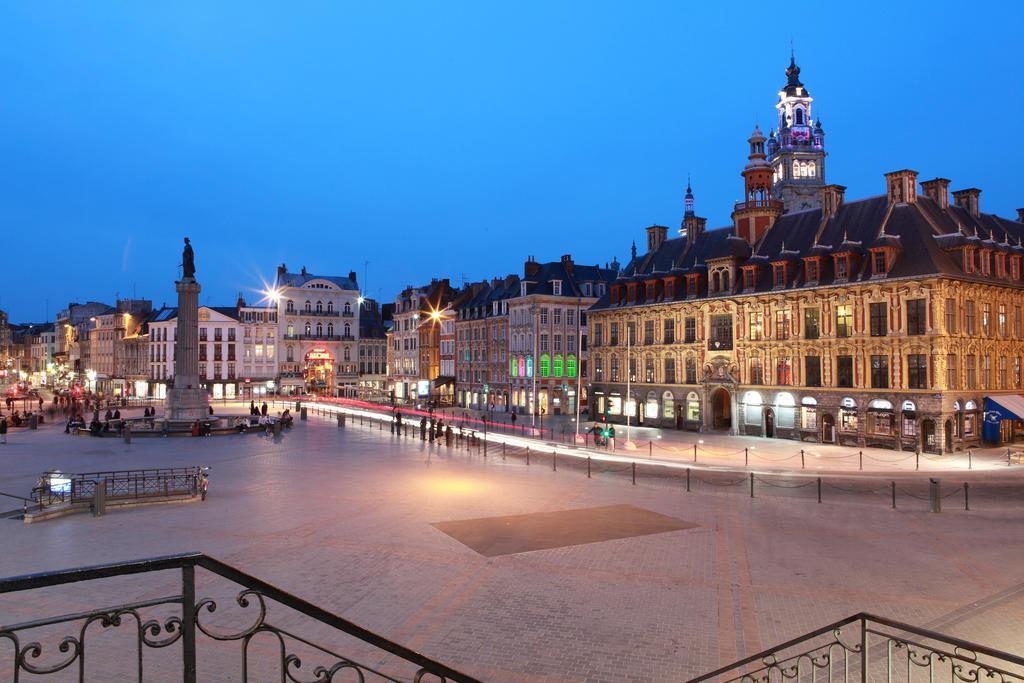 Hotel De La Paix Lille Bagian luar foto